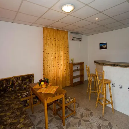 Holiday park Saint Nikola Holiday 2*