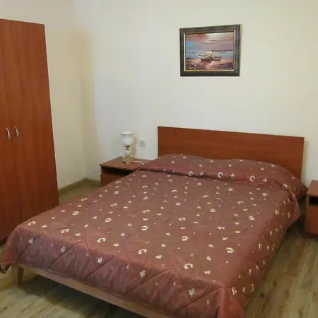 Saint Nikola Holiday 2*