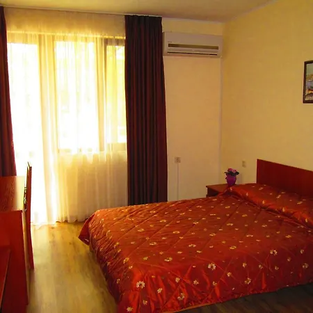 Holiday park Saint Nikola Holiday 2*